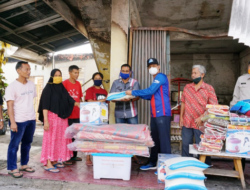 Genius Umar Berikan Bantuan untuk Korban Kebakaran