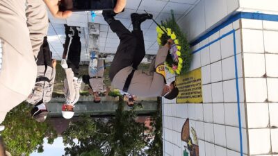 Polres Pariaman Laksanakan Tabur Bunga di Taman Makam Pahlawan