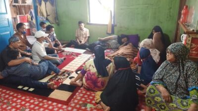 Ketua Tim Relawan Sungai Rumbai Timur Bersatu Bezuk Warga Sakit