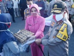 Kapolda Berikan Bantuan Sembako untuk Warga Miskin