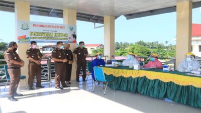Seluruh Pegawai Kejari Pariaman Jalani Rapid Test