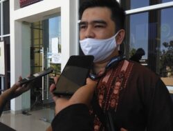 KPK Serahkan Berkas Perkara Muzni Zakaria ke PN Tipikor Padang