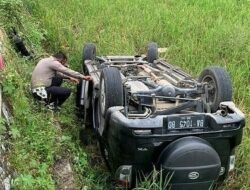 Main HP Saat Mengemudi, Supir Terios Tabrak Pengendara Motor