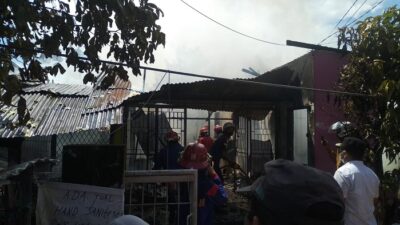 Satu Rumah di Tunggul Hitam Dilalap Api