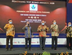 Perumda Kota Padang Raih Penghargaan TOP BUMD 2020 Bintang Empat