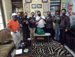 Didukung BPJS Bukittinggi, PWI Padang Panjang Bagi-Bagi Masker