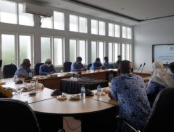 Walikota Fadly Amran Terima 4 Penghargaan dari ICSB dan MarkPlus Inc