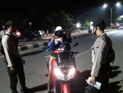 Polres Dharmasraya Razia Masker