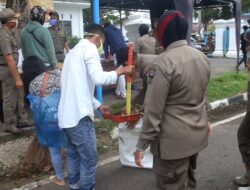 Operasi Yustisi di Padang, Sejumah Warga Disuruh Nyapu