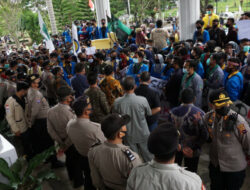 Gubernur Sumbar Resmi Nyatakan Tolak UU Cipta Kerja