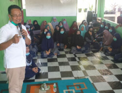 Indra Catri Berbagi Semangat dengan Penghuni Panti Azhara Jannah Padang