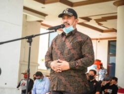 Pelaksana Tugas Walikota Pariaman, Mardison Mahyuddin Pimpin Apel Penertiban APK Pilkada 2020