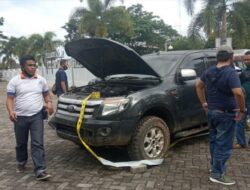 Terparkir di Depan Kantor Bupati, Mobnas Solok Selatan Dipreteli OTK