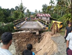 Hujan Deras Disertai Luapan Dua Sungai, Banjir Hantam Ganggo Hilia Bonjol