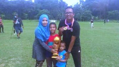 Trio Pelatih Muda Sumbar Berjaya di Rantau