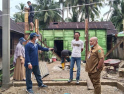 Kepala DLH Pasaman Cek Pengerjaan Bantuan Perumahan Swadaya