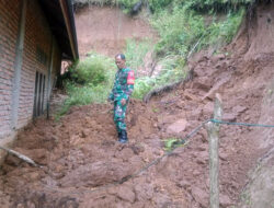 Tiga Rumah di Sungai Limau Tertimpa Longsor