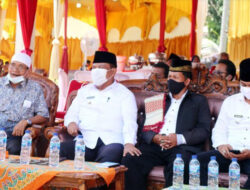 Plt Walikota Pariaman Saksikan Batagak Kudo-kudo di Masjid Nurul Iman