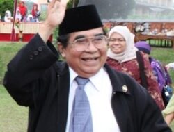 Mulyadi Ditersangkakan, Azwar Anas: Jangan Saling Menjatuhkan