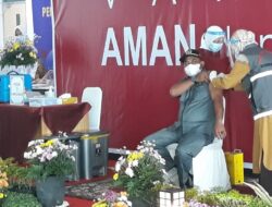 Ketua DPRD Dharmasraya Usai Divaksin: Tidak Ada yang Perlu Ditakuti