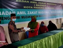 Baznas Salurkan Dana Zakat Padang Panjang Cerdas