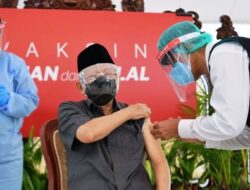 Wapres Maruf Amin, Lansia Pertama Penerima Vaksin Covid-19