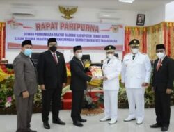 Memulai Tugas, Bupati Eka Putra Hadir di Rapat Paripurna DPRD
