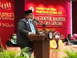 Bupati Suhatri Bur Sampaikan Orasi Ilmiah Dihadapan Wisudawan UNP