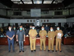 Mahyeldi Serahkan Rancangan Awal RPJMD Pada DPRD