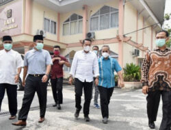 Senin Kuliah Tatap Muka Dimulai, Eka Putra Berkunjung ke IAIN Batusangkar