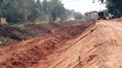 DPRD Dharmasraya Ingatkan Kontraktor Jangan Ada Penyimpangan