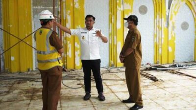 Tinjau Islamic Centre, Sutan Riska Pastikan Kegiatan Infrastruktur Berjalan Baik