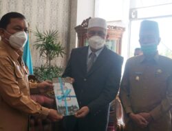 Sembilan Hari Menjabat, Yudesri Serahkan Jabatan ke Bupati Hamsuardi