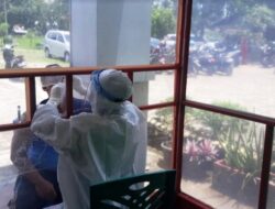 Tenaga Kesehatan Pusksemas Sungai Dareh Ikuti Vaksinasi Covid-19