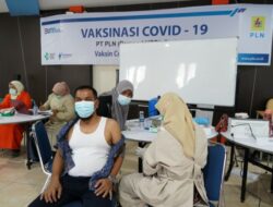 Pegawai PLN Sumbar Ikuti Vaksinasi Covid-19 Tahap II