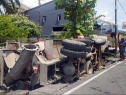 Truk Molen Amblas Masuk Bandar 