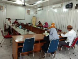 Di-PHK Grand Zuri, Mantan Karyawan Ngadu ke DPRD Padang