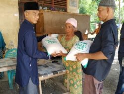 Yayasan Al Aziz Bagikan 65 Ton Beras buat 3.250 KK Fakir Miskin