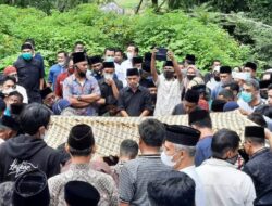 Komisioner KPU Sumbar Nova Indra dimakamkan di Padang Panjang