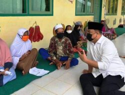 Bupati Sutan Riska Apresiasi Semangat Kaum Lansia