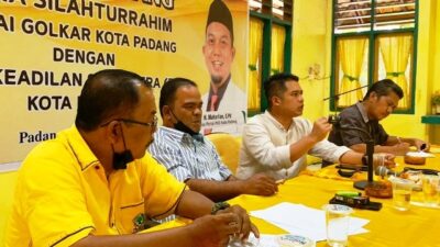 DPD Partai Golkar Padang Ikut Sembelih Hewan Qurban