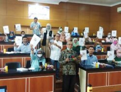 Gelar Pelatihan, Ikanot Galang 7.000 Buku untuk 70 Tahun FHUA