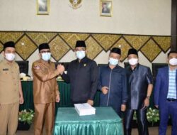 Rapat Paripurna DPRD Padang, Walikota Sampaikan Rancangan KUA-PPAS APBD TA 2022