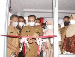Tingkatkan Pelayanan Kesehatan Masyarakat, Bupati Tanah Datar Resmikan Klinik di Batipuh