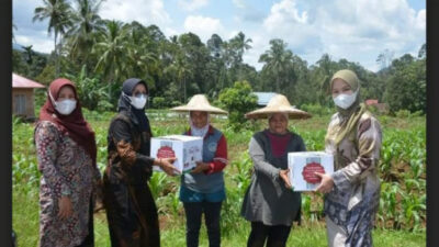 GOW Tanah Datar Keliling Nagari Distribusikan Sembako