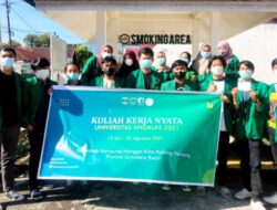 Mahasiswa KKN Unand Aktif Sukseskan Vaksinasi Covid di Padang Panjang