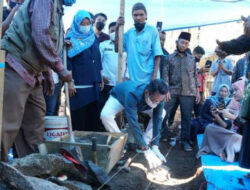 Rumah Pasutri di Jorong Sawah Kareh Nagari Balimbing Dibedah Bersama