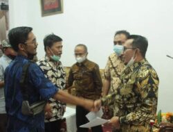 Niniak Mamak dan Keluarga Besar Kaum Piliang Padang Datar Serahkan Tanah untuk Stadion