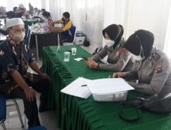 Polresta Padang dan YSO Adabiah Gelar Vaccine Goes to School 