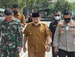 Bupati Agam Kunjungi Vaksinasi Masal di Lapangan Kantin